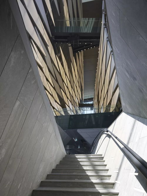 首尔Kolon研发楼创新可持续设计,高科技FRP材料编织节能表皮亮眼